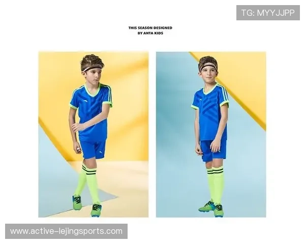 足球明星与女明星同款T恤大公开时尚潮流与运动风完美结合